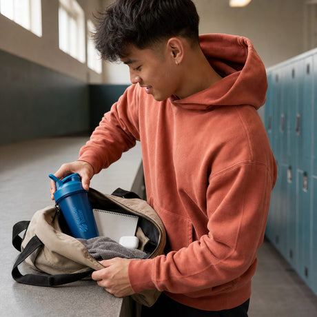 BlenderBottle Classic V2 Ocean Blue 20 oz feature graphic showing rounded base and SpoutGuard